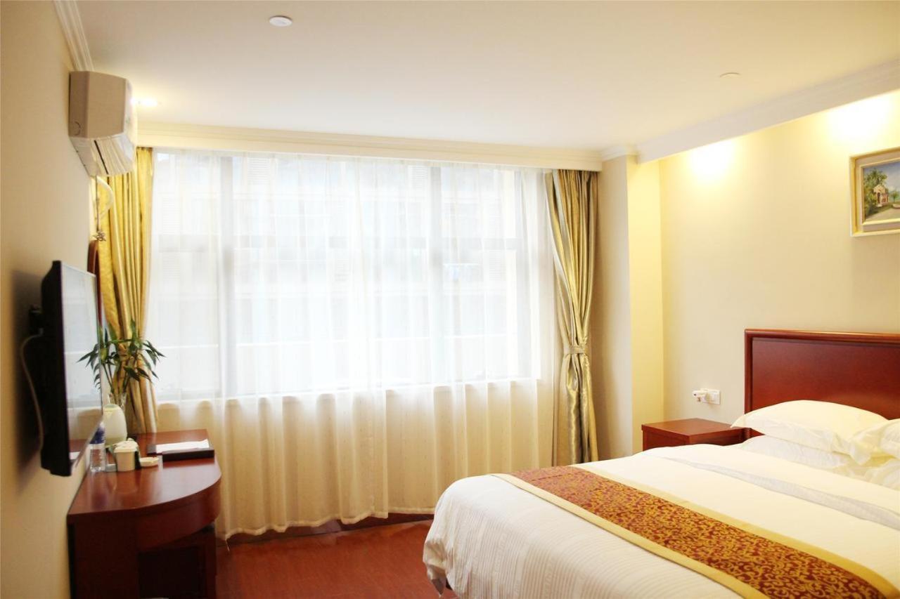 Gemei Hotel Luoyang Longmen High-Speed Railway Station Экстерьер фото